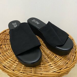 Black Platform Slide Sandals